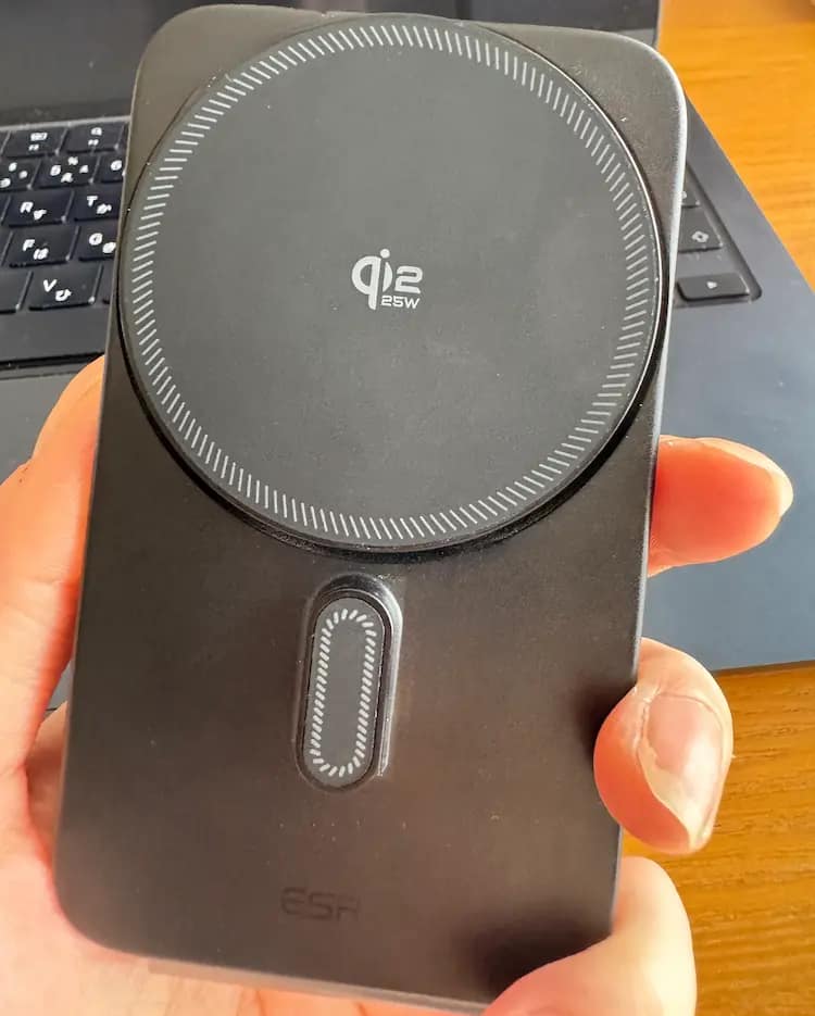 ESR3in1充電器(畳んだ状態)